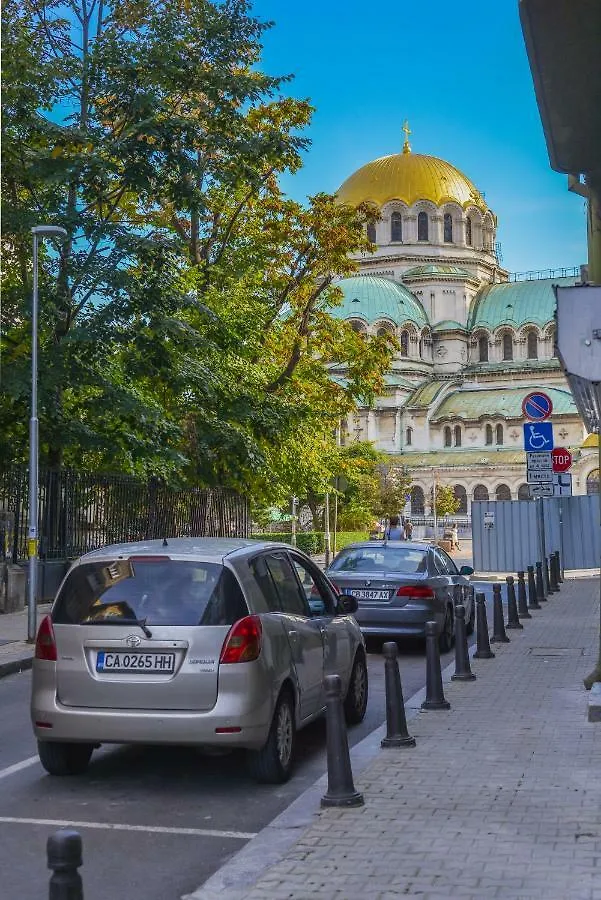 Aristocratic Sofia Studio Apartment Next To Cathedral Bulgaria