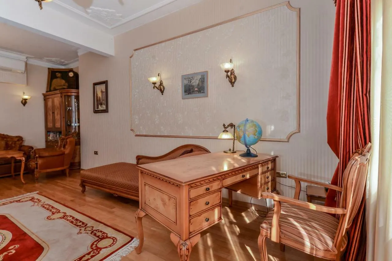 Aristocratic Sofia Studio Apartment Next To Cathedral Bulgaria