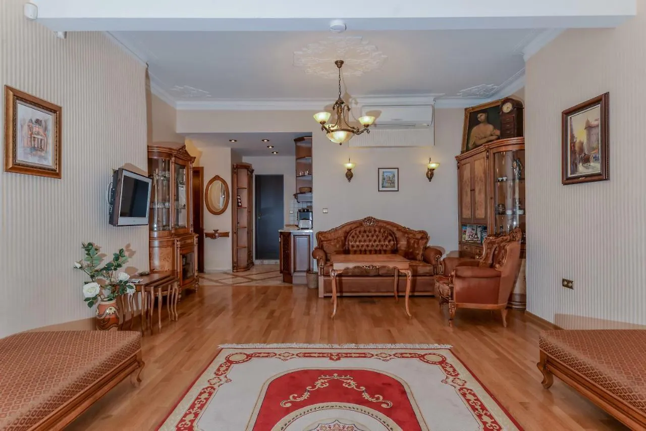 Aristocratic Sofia Studio Apartment Next To Cathedral By Flat Mаnager